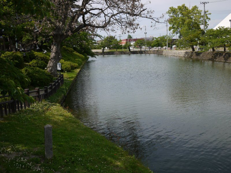 ������ʾ���̨����ˣ����������ԡۡ�����