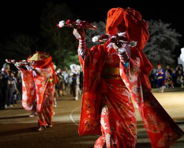 �ڲ֤Ӥ���������񡩰˺���ǰ���٤�(ͽ��ˡۡ�����