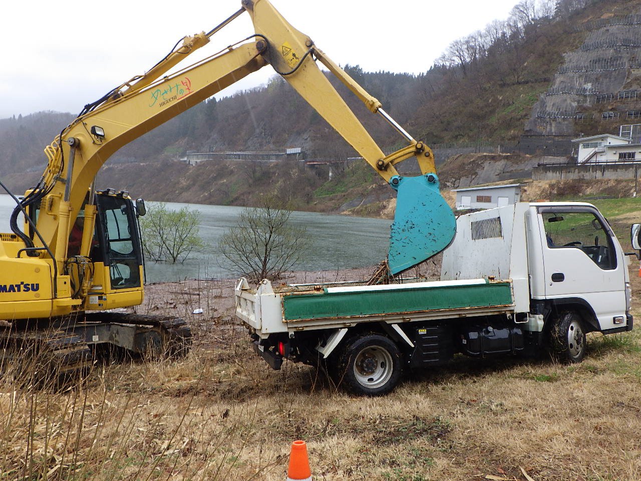 �������ݻ�����������