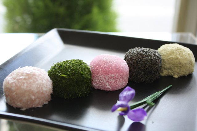 長井名物、福田屋の「あやめだんご」販売終了致しました：画像