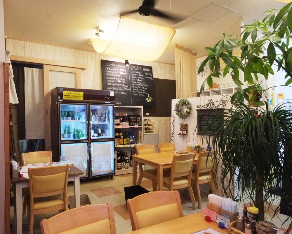 陽Cafe(ひなたカフェ)店内1