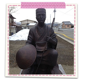 六田 芭蕉像