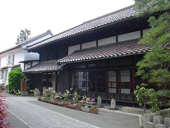 公益財団法人 出羽桜美術館 天童市観光情報センター 天童市観光物産協会